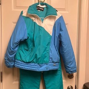 Woman’s 2 piece Ski Suit